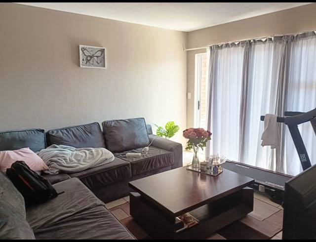 2 BEDROOM APARTMENT FOR SALE IN ANNLIN-WES